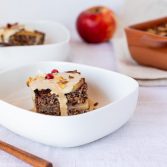 cropped-low-carb-baked-oatmeal-mit-Apfel-©-Lisa-Shelton-7.jpg