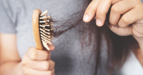 10 effektive Tipps gegen Haarausfall, die du noch nicht kennst